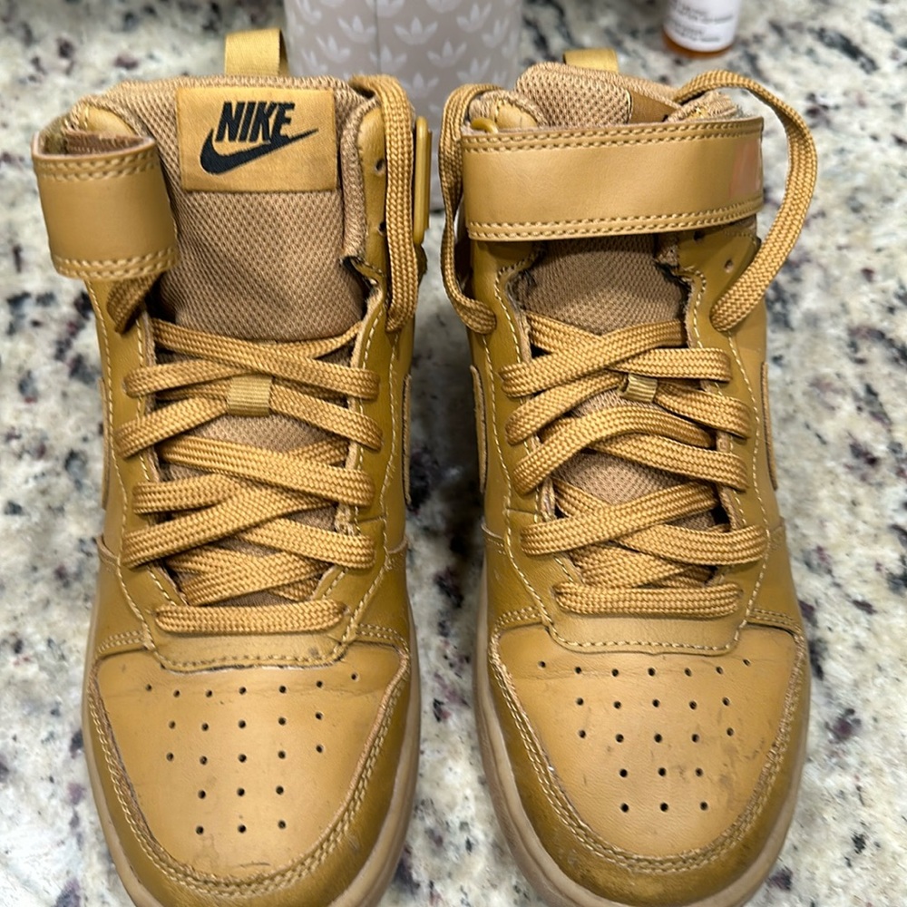 Kids' Court Borough 2 High Top Sneaker Big Kid size 3.5
